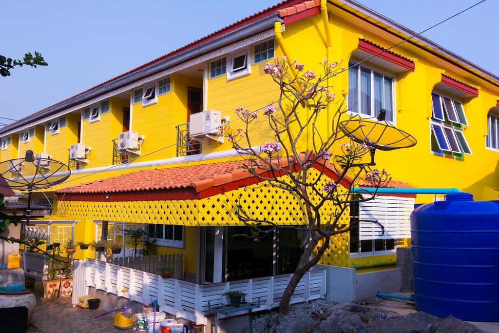 Hotel Rak Ban Kerd House Ko Sichang Zimmer foto